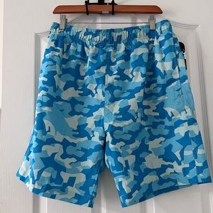 NWT Laguna swim shorts with front and a back pocket. Drawstring & mesh lining L